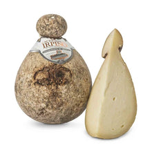 將圖片載入圖庫檢視器 🧀🐮 牛奶葫蘆芝士【山洞熟成版】切粒直吃 "Cave Aged Cow Cheese | Caciocavallo Stagionato in Grotta" - 250g
