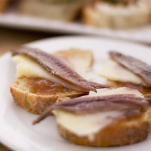將圖片載入圖庫檢視器 Anchovy fillets 🐟 鯷魚柳 橄欖油浸 - 50g
